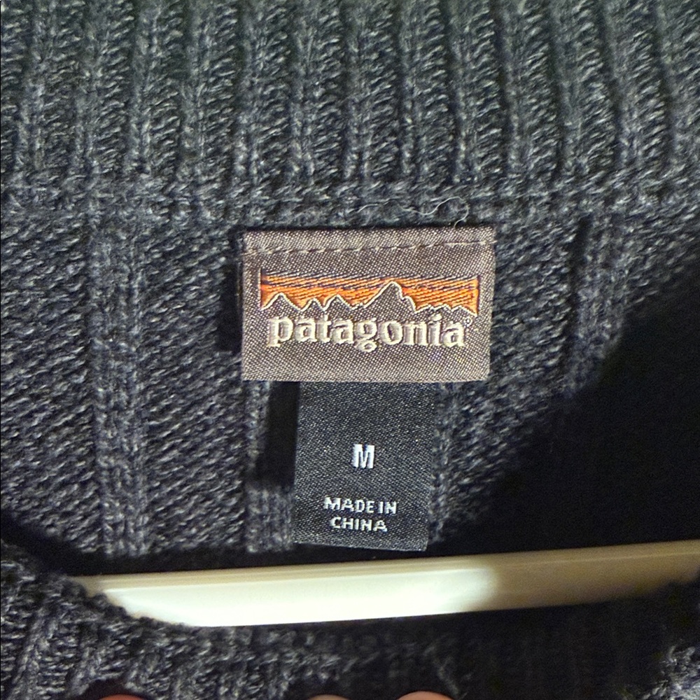 Patagonia Men's Black Ribbed Crewneck Sweater - Picture 2 of 9